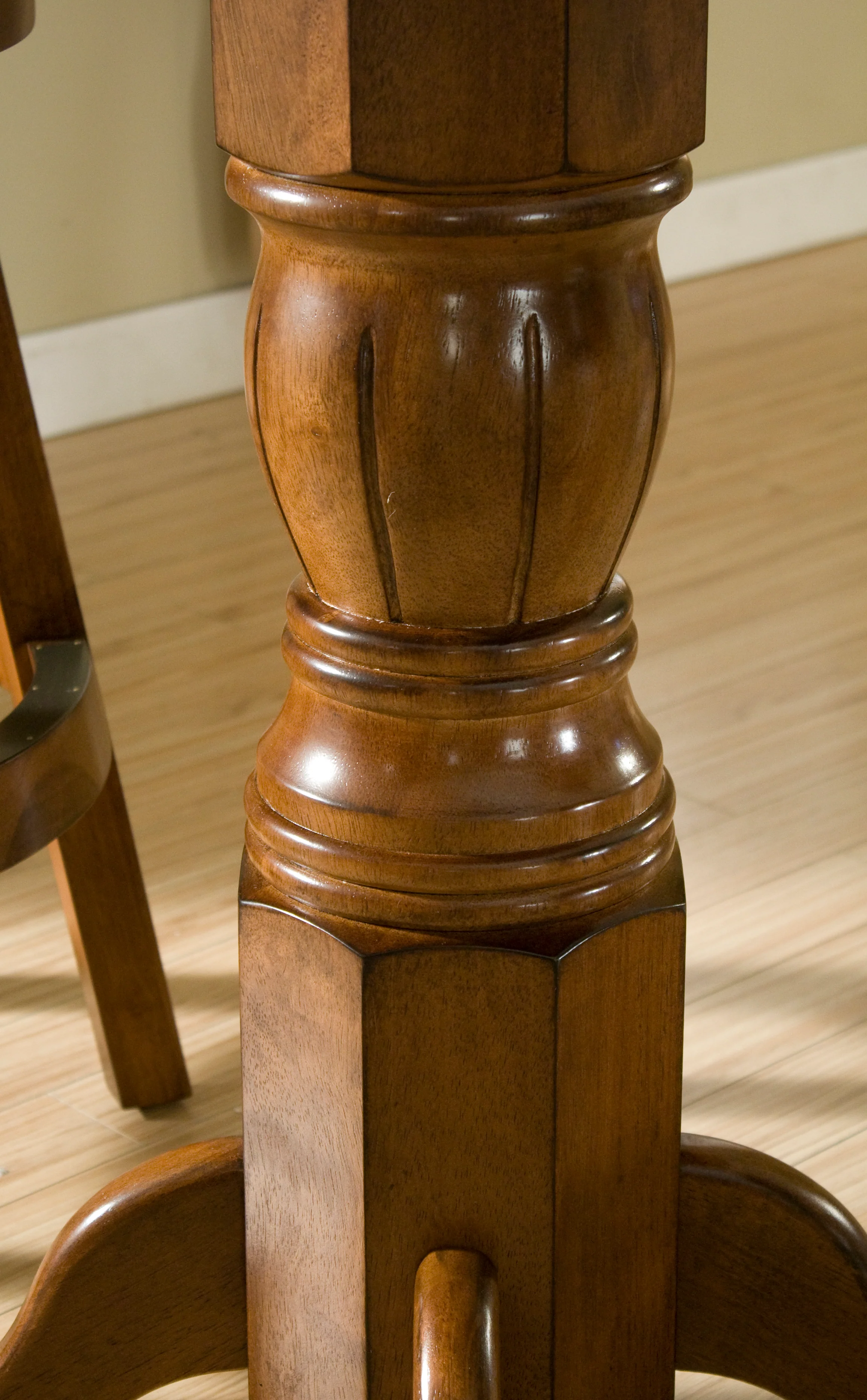 Classic Pub Table - Image 2